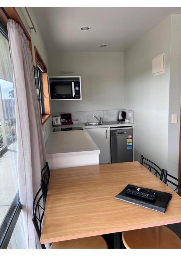 Haast Beach Motel מראה חיצוני תמונה